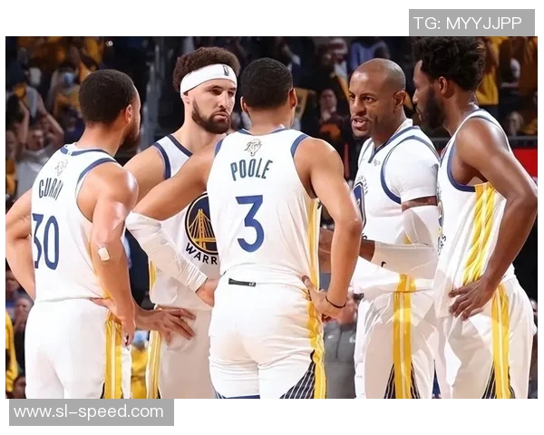 Shams雄鹿已经与AJ-格林达成一份4年4500万美元的续约合同